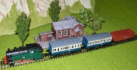 Стартовый набор "Пассажирский поезд с вокзалом"